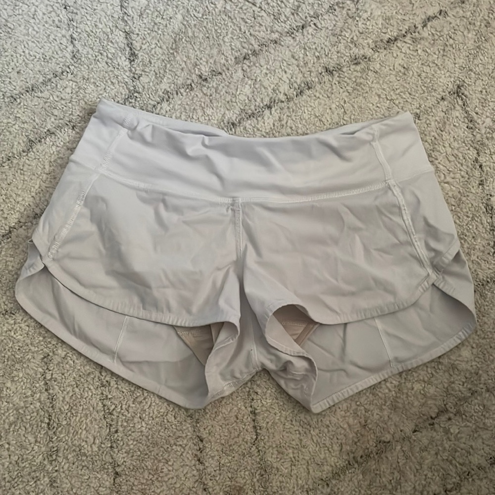 White lululemon speed ups 2.5 inch good condition